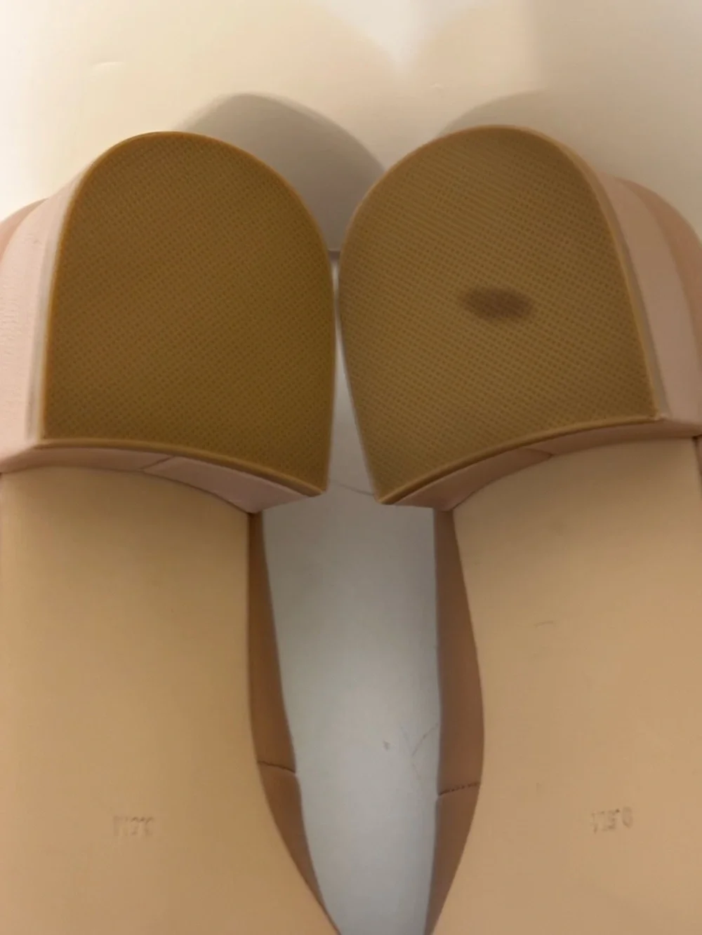 STEVE MADDEN Tan and Black 1” Heel Leather Pumps Size 8.5.